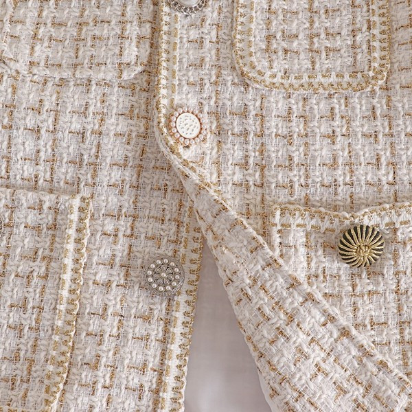 Ruuduline naiste vest ümara kaelusega ja pärlitega