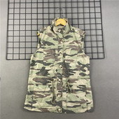 Õhuke kamuflaažimustriga naistevest