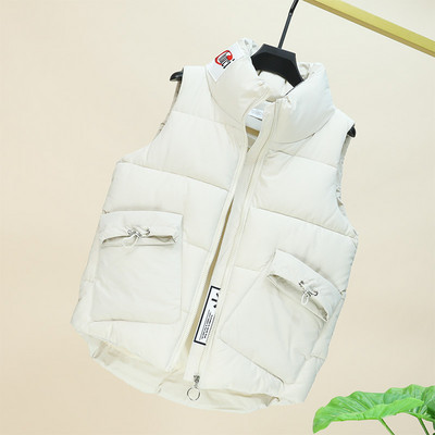 Naiste fliisvest taskute ja kõrge kraega