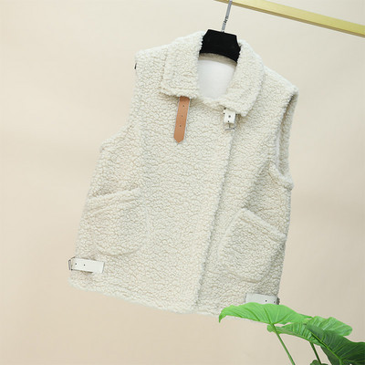 Uus mudel taskute ja ümara kaelusega naiste sulevest