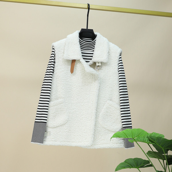 Uus mudel taskute ja ümara kaelusega naiste sulevest