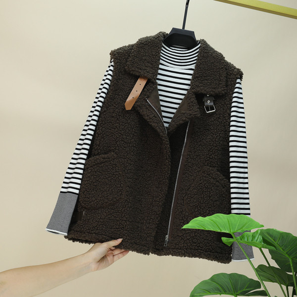 Uus mudel taskute ja ümara kaelusega naiste sulevest