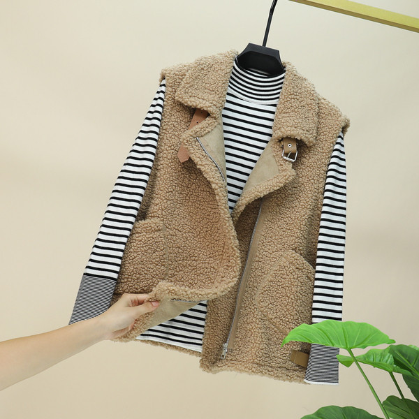 Uus mudel taskute ja ümara kaelusega naiste sulevest