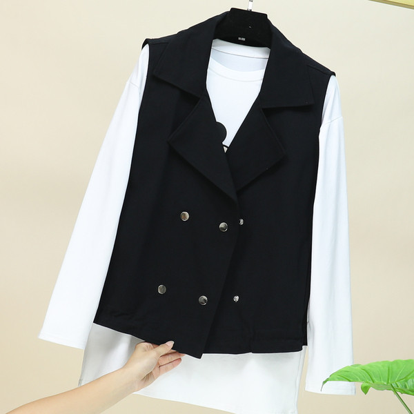 Moteriška laisvalaikio liemenė su špico iškirpte