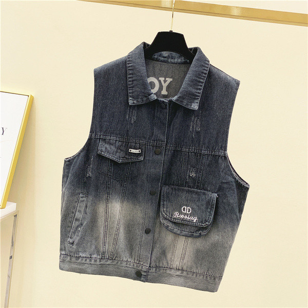 Naiste moodne teksavest nööpide ja kirjaga