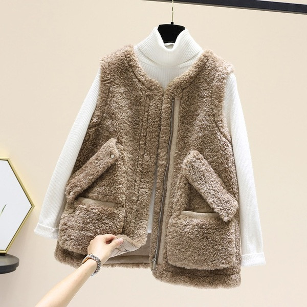 Naiste sulevest tõmbluku ja spitsikaelusega