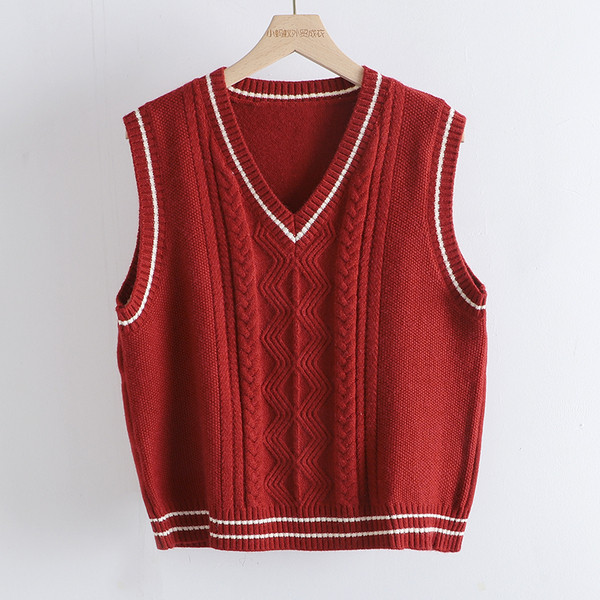 Naiste vabaaja kootud vest spitsikaelusega