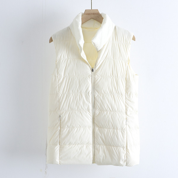 Naiste sportlik vabaaja vest lukuga