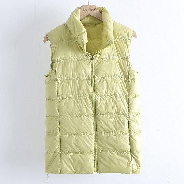 Naiste sportlik vabaaja vest lukuga