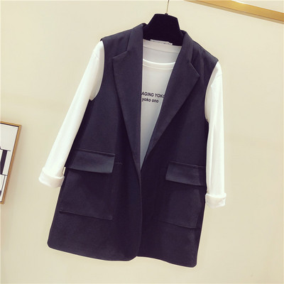 Juodos spalvos moteriška laisvalaikio liemenė su špico iškirpte