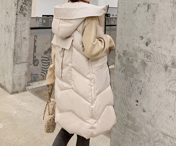 Pikk naiste vest kapuutsiga ja suurustega kuni 3XL