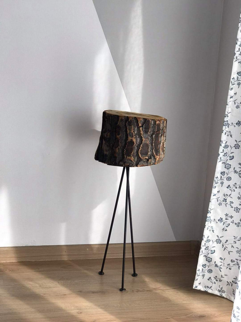 Поставка за цветя, помощна маса, нощен шкаф и т.н