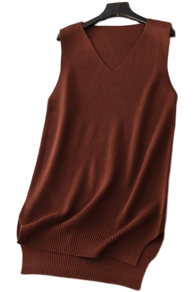 Pikk vabaaja kootud vest spitsikaelusega