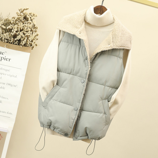 Moodne naiste vest - krae ja taskutega