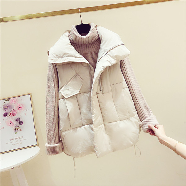 Naiste igapäevane tõmbluku ja taskutega talvevest