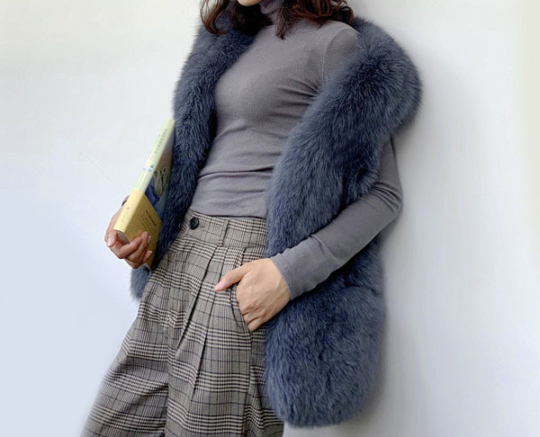 Novi model ženskog prsluka sa džepovima