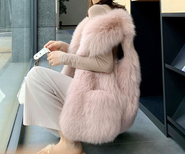 Novi model ženskog prsluka sa džepovima