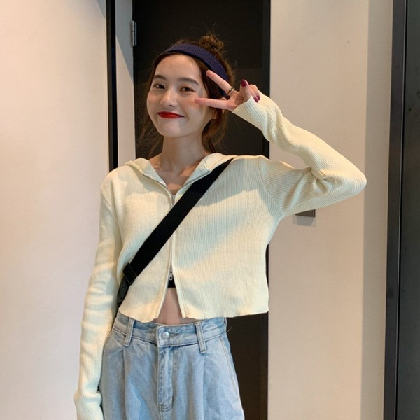 Lihtne lukuga naiste kardiganist vabaaja mudel