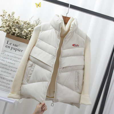 Moteriška sportinė liemenė su kišenėmis ir polo apykakle