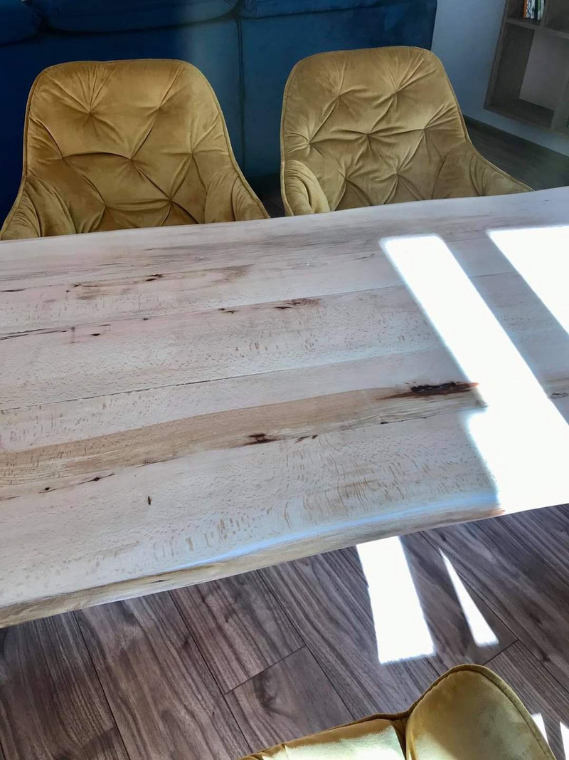 Трапезна маса 