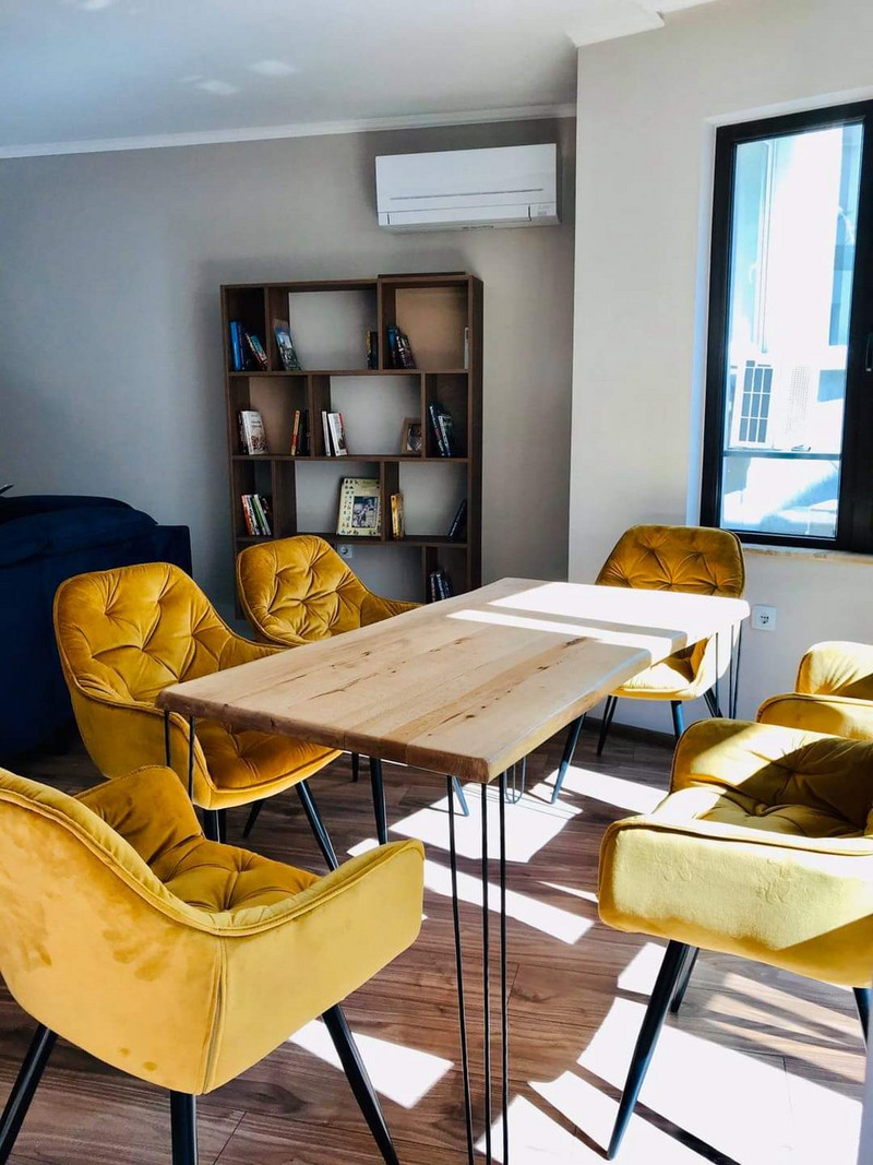 Трапезна маса 