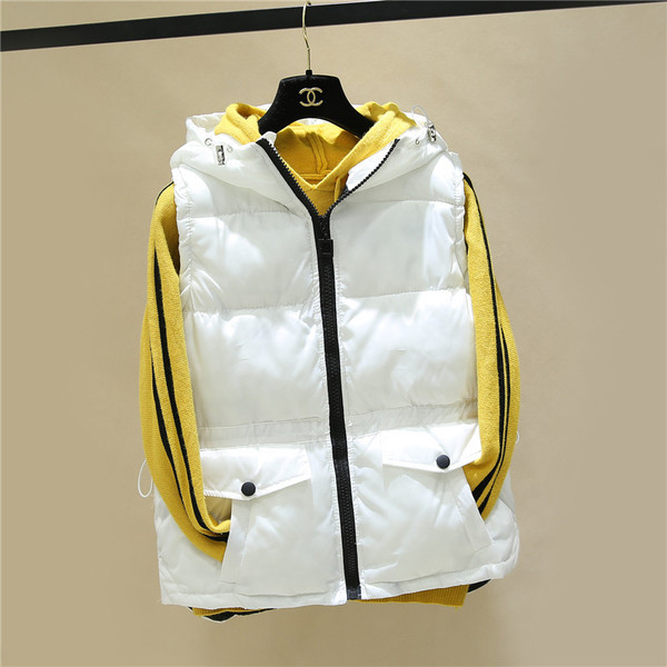 Γυναικείο γιλέκο με κουκούλα και επιγραφή