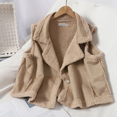 Moteriška laisvalaikio liemenė minkštu pamušalu su metaliniu užsegimu