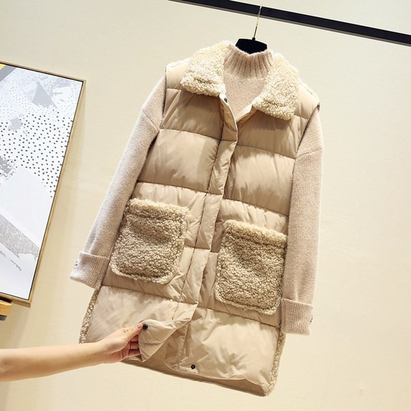 Uut mudelit pehme krae ja taskutega naistevest