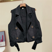 Naiste teksavest nööpide ja taskutega