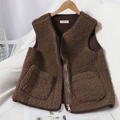 Igapäevane naiste vest luku ja udusulega