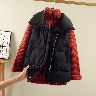 Sportlik-vabaaja naiste vest krae ja lukuga