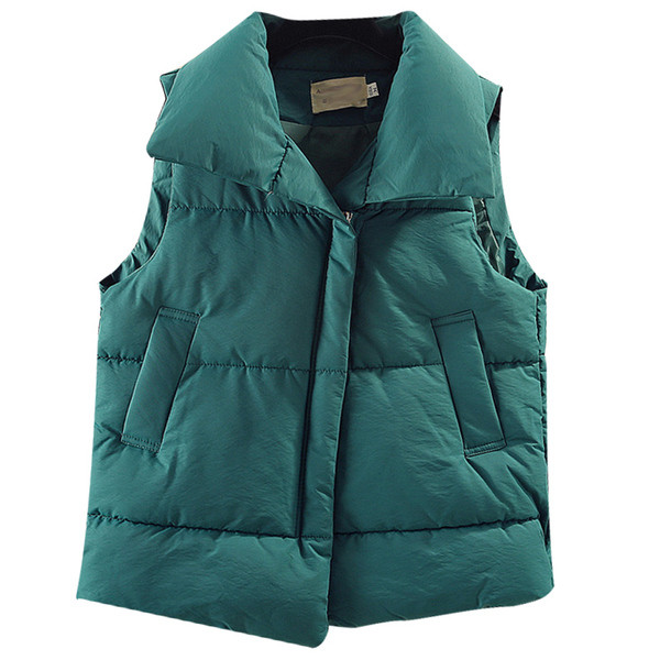 Sportlik-vabaaja naiste vest krae ja lukuga