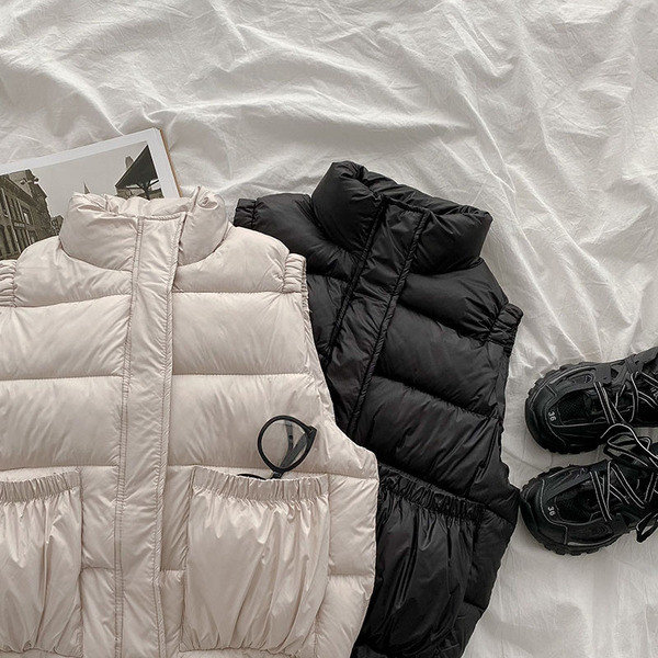 Naiste sport - vabaaja vest kõrge krae ja taskutega