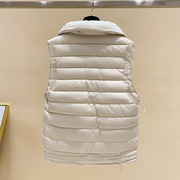 Moderan ženski prsluk od flisa sa džepovima