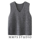 Kahes värvitoonis spitsikaelusega naiste vabaajavest