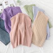 Spitsikaelusega vabaaja kootud vest naistele