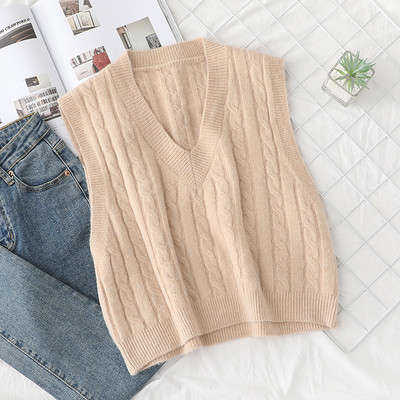 Spitsikaelusega vabaaja kootud vest naistele