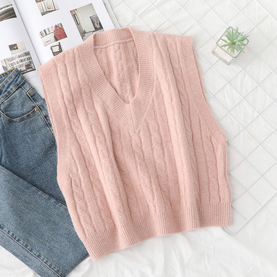 Spitsikaelusega vabaaja kootud vest naistele