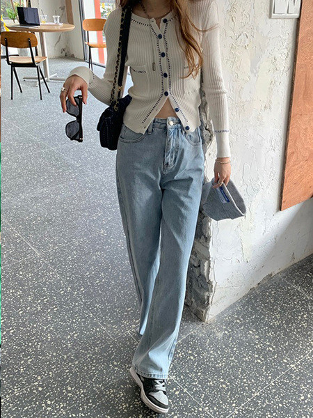 Moodne naiste liibuv taskutega vest