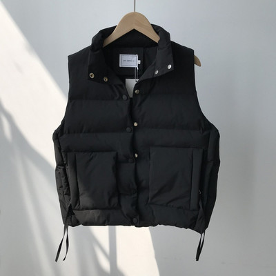 Široki model ženske jesenske vestice