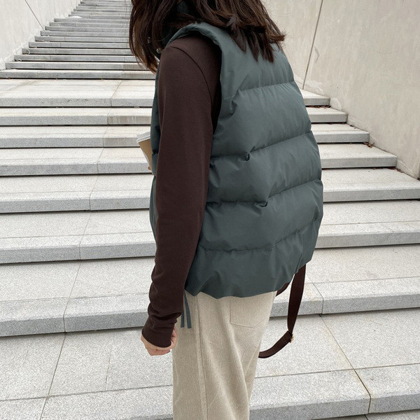 Široki model ženske jesenske vestice