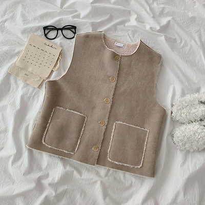 Pruun naiste vest ovaalse krae ja taskutega