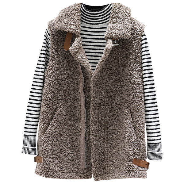 Moodne pandla ja taskutega naiste sulevest