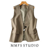 Naiste liibuv vest nööbiga