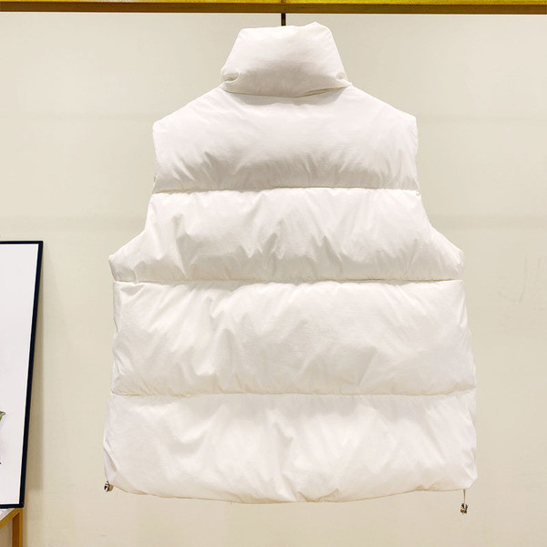 Ženski zimski prsluk s patentnim zatvaračem i džepovima