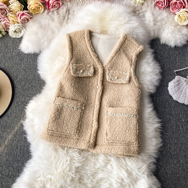 Pehme naiste vabaajavest nööpide ja taskutega