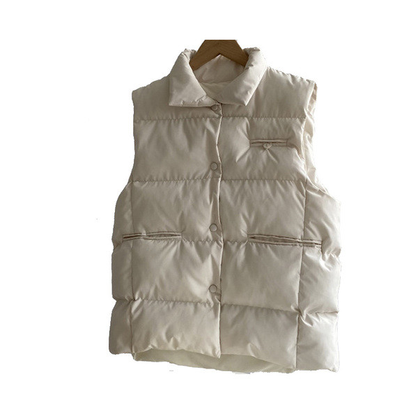 Naiste kõrge kraega talvevest