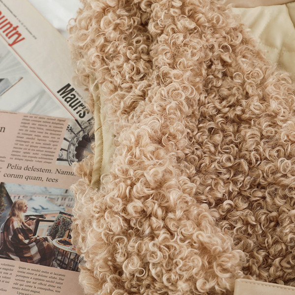 Naiste sulevest vöökohaga