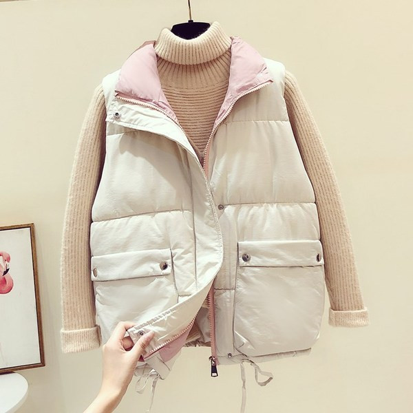 Moteriška laisvalaikio liemenė su aukšta apykakle ir kaklaraiščiais