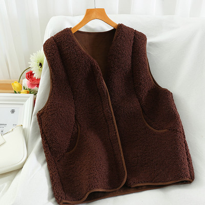 Paprastas moteriškos liemenės modelis su užtrauktuku ir kišenėmis